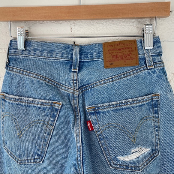 Levi Jeans - Distressed mom jeans - Picture 5 of 9